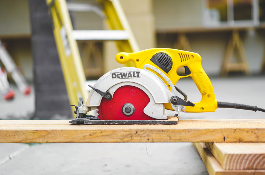 Circular saw photo | Mutual Insurance | General liability